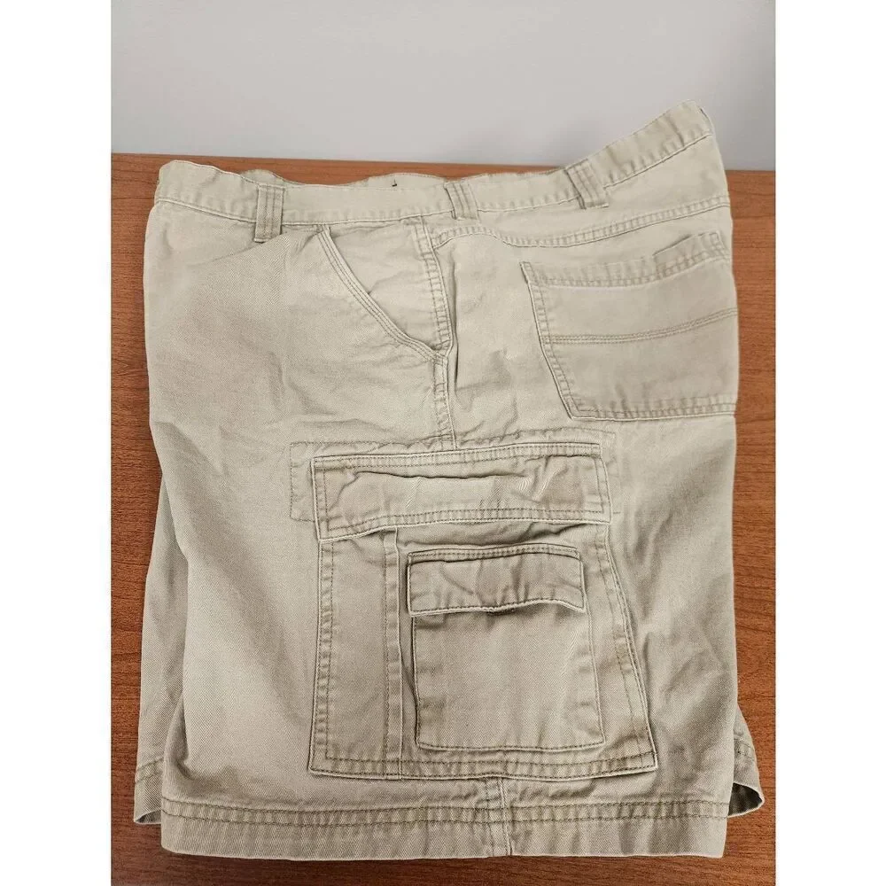 Basic Edition tan cargo shorts size 42